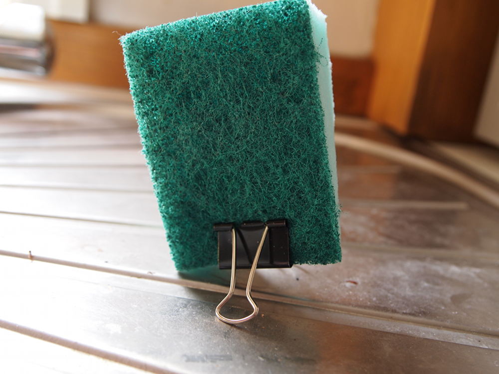 Paper Clip Sponge