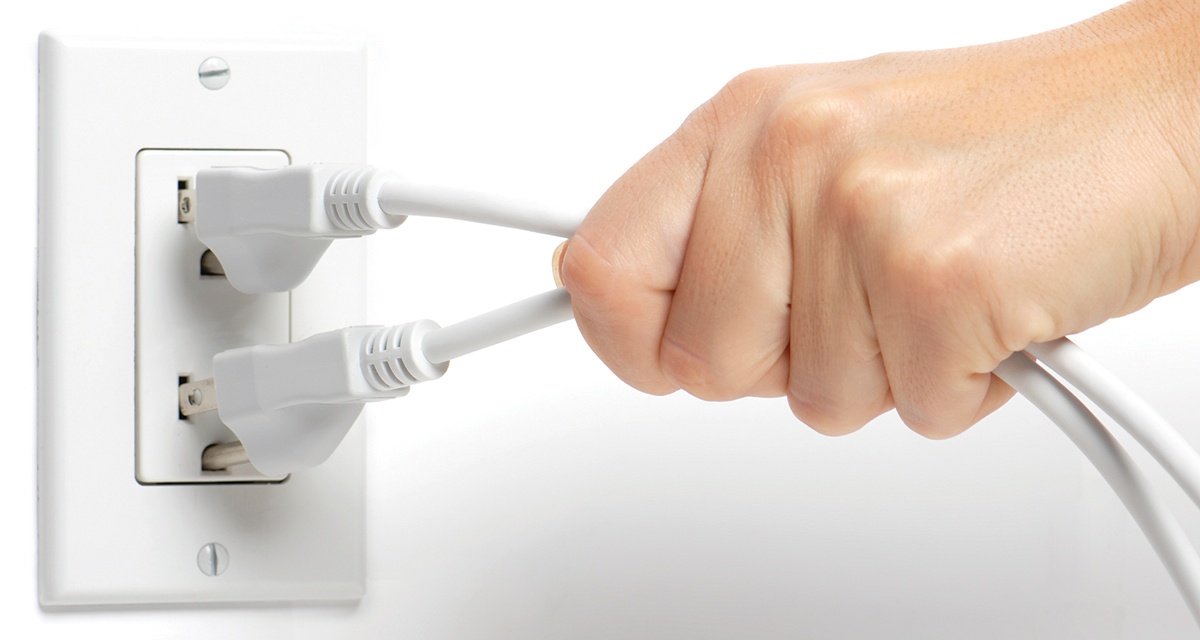 unplug-electronic-devices