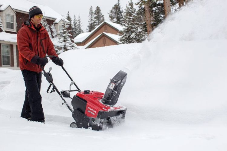 Honda Snow Blower in Actionm Honda Snow Blower in Action