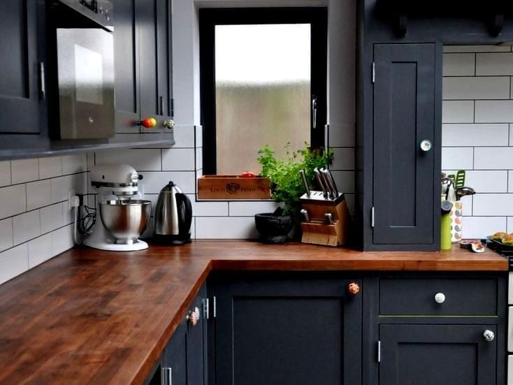 black color kitchen