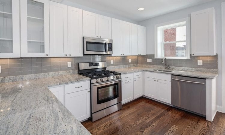 grey kitchen backsplash