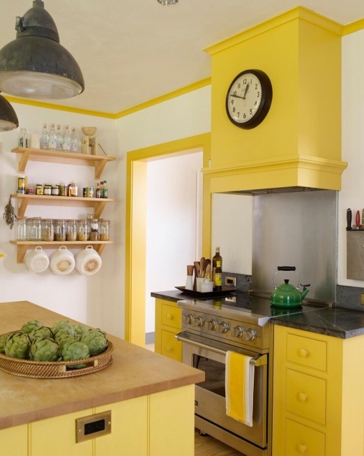 Yellow Wall Décor Design
