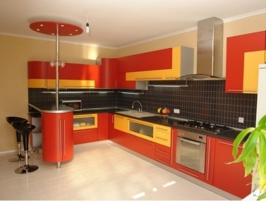 Yellow Wall Décor Ideas