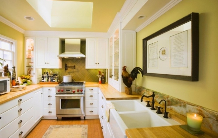 Cream Yellow Wall Décor Ideas