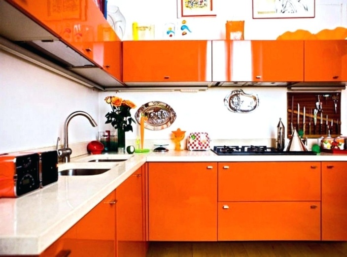 Orange Kitchen Wall Décor Design