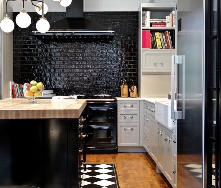 Black Kitchen Design