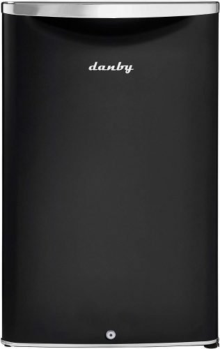 Danby DAR044A6MDB 6 4.4 Cu.Ft . Mini Fridge Danby DAR044A6MDB-6 4.4 Cu.Ft. Mini Fridge