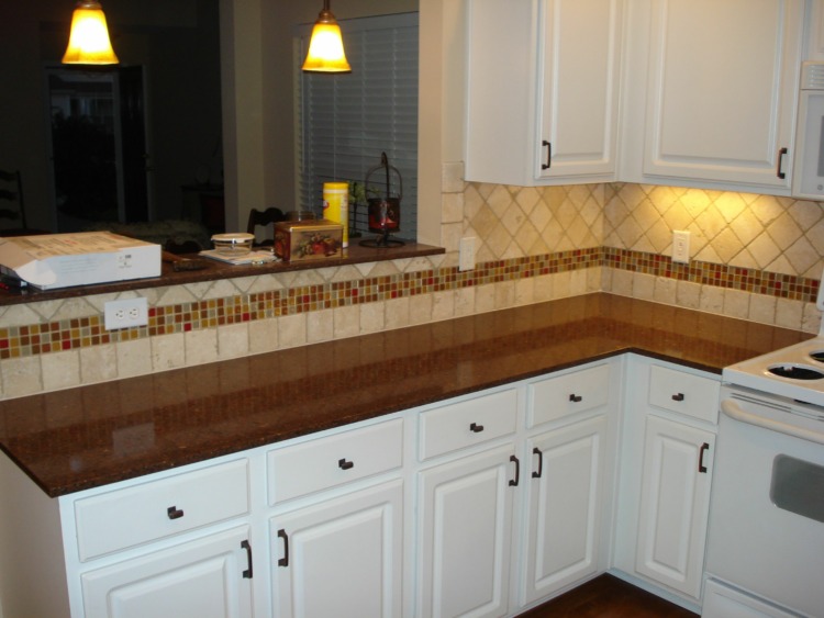 Art Styled Tumble Marble Backsplash Ideas