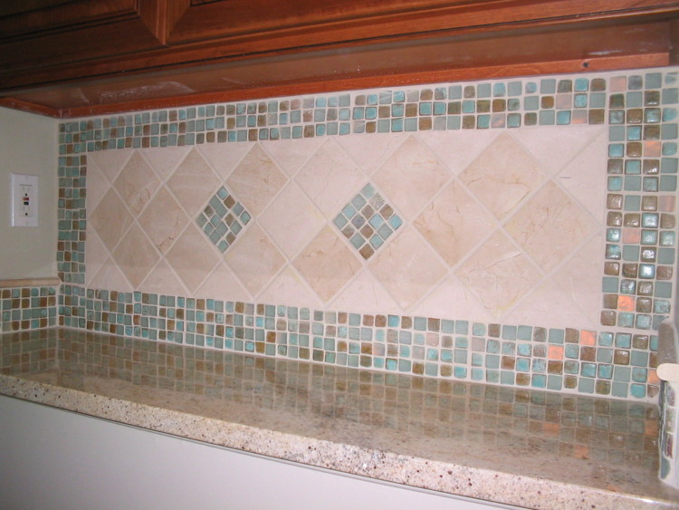 Mixed Tumble Marble Backsplash Ideas
