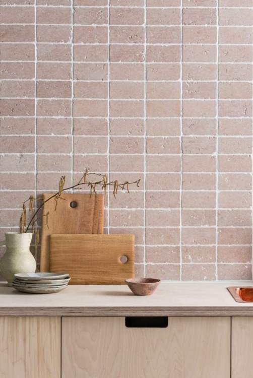 Tumble Marble Backsplash Texture
