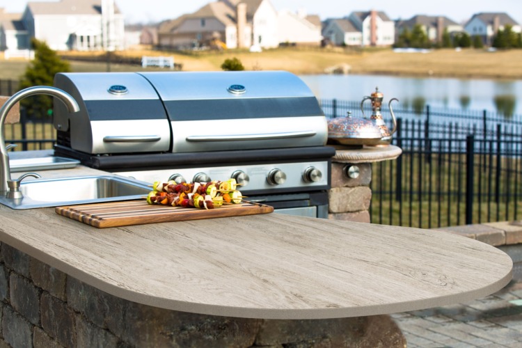 Extended Countertop for Outdoor Kitchen