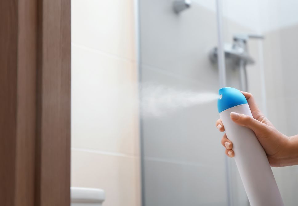 deodorize bathroom